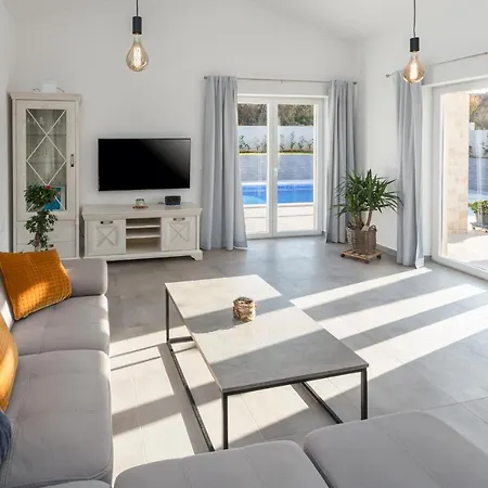 Villa Camelia Tar-Vabriga